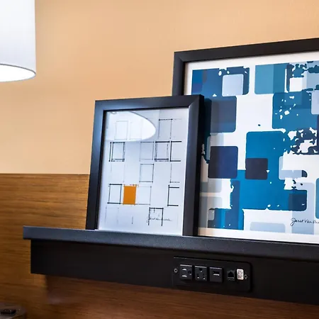 Fairfield Inn & Suites By Marriott Orlando East/Ucf Area